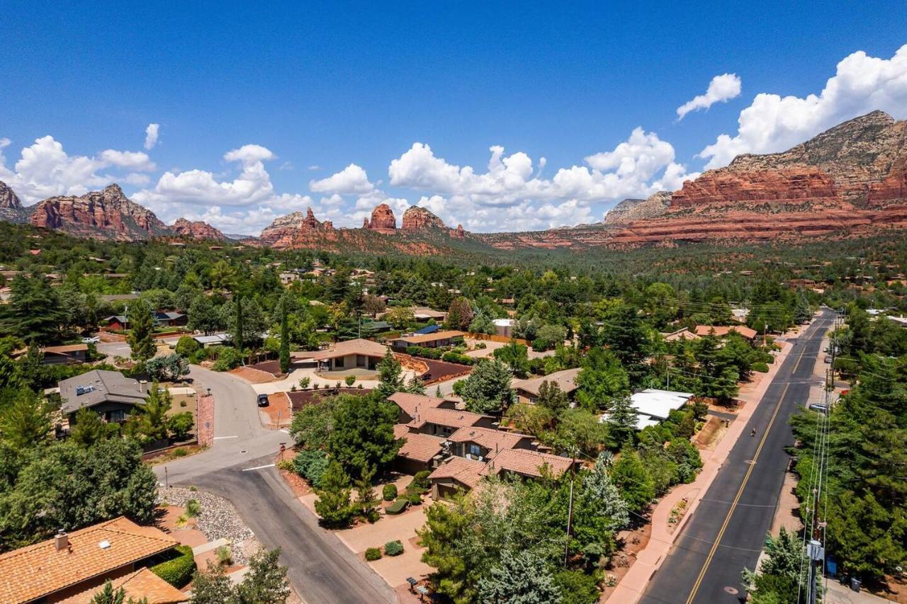 Holiday home Uptown Gem: 3-bed Townhome With Majestic Views And Location